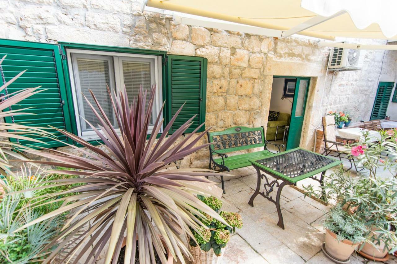 Apartment Mileta Sali Exterior photo